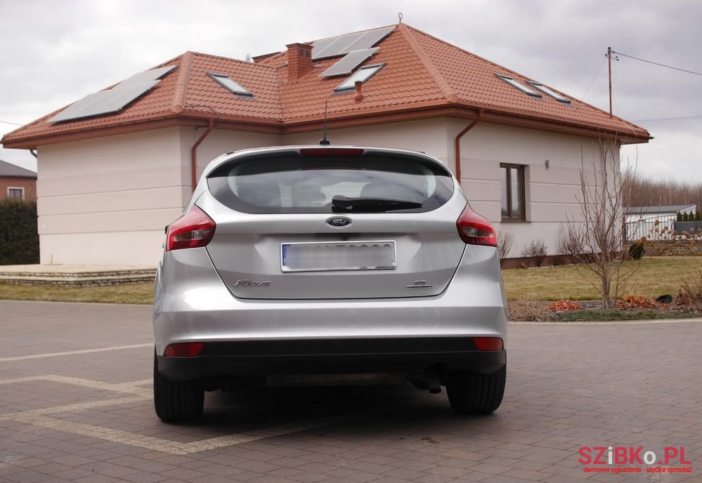 2015' Ford Focus photo #3