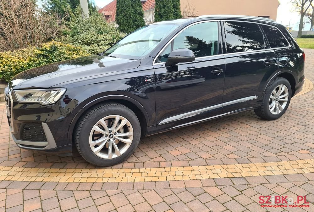 2021' Audi Q7 photo #4