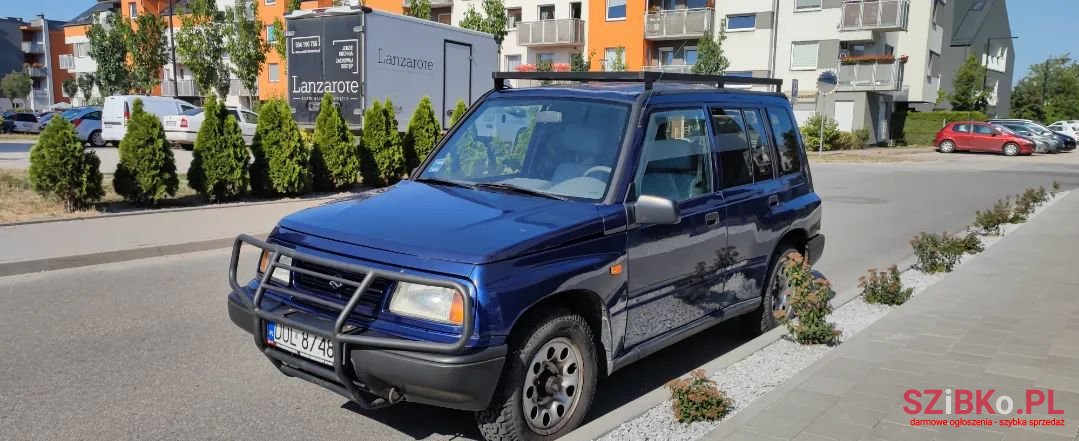 2002' Suzuki Grand Vitara photo #2