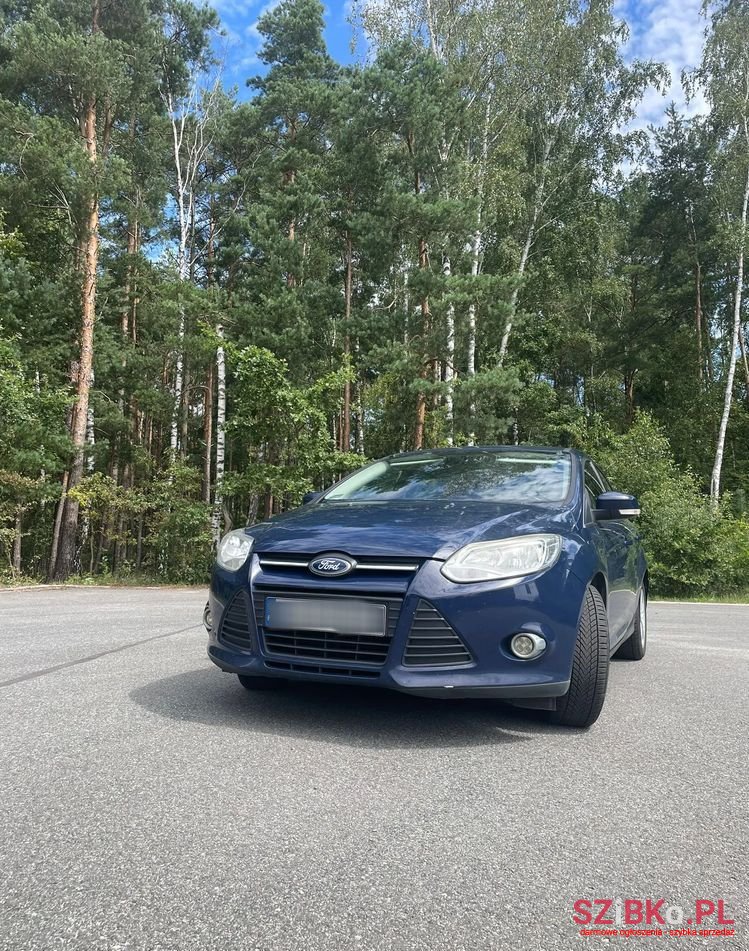 2011' Ford Focus 1.6 Edition photo #3