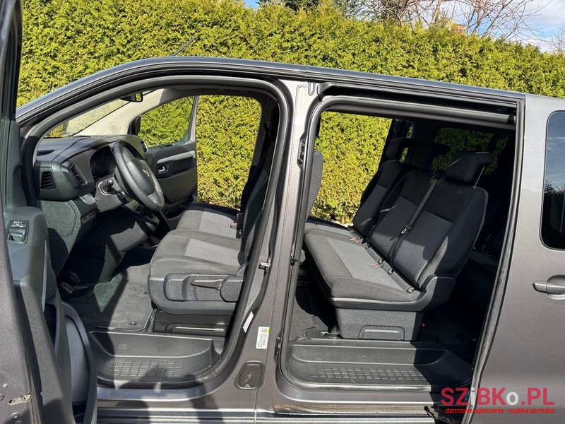 2018' Toyota ProAce Verso photo #1