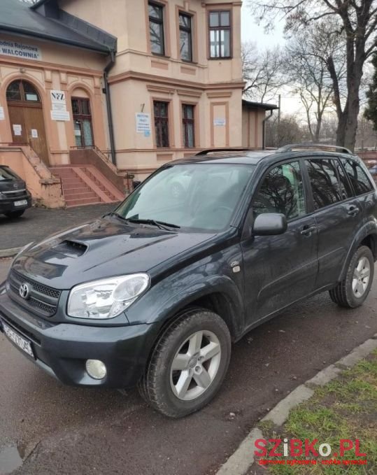 2005' Toyota RAV4 photo #4