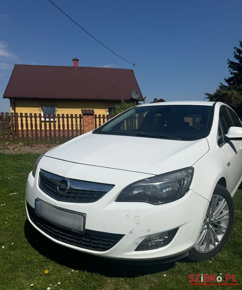 2010' Opel Astra Iii 1.7 Cdti photo #4