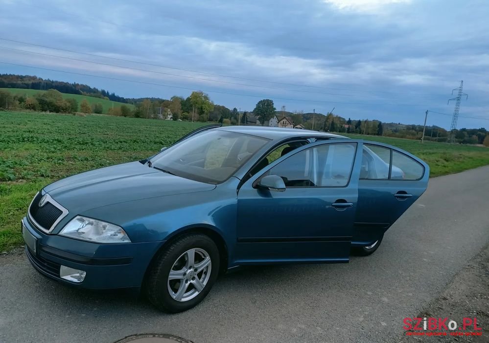 2007' Skoda Octavia 1.6 Classic photo #2
