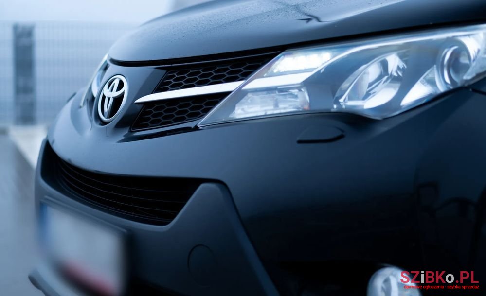 2014' Toyota RAV4 photo #5