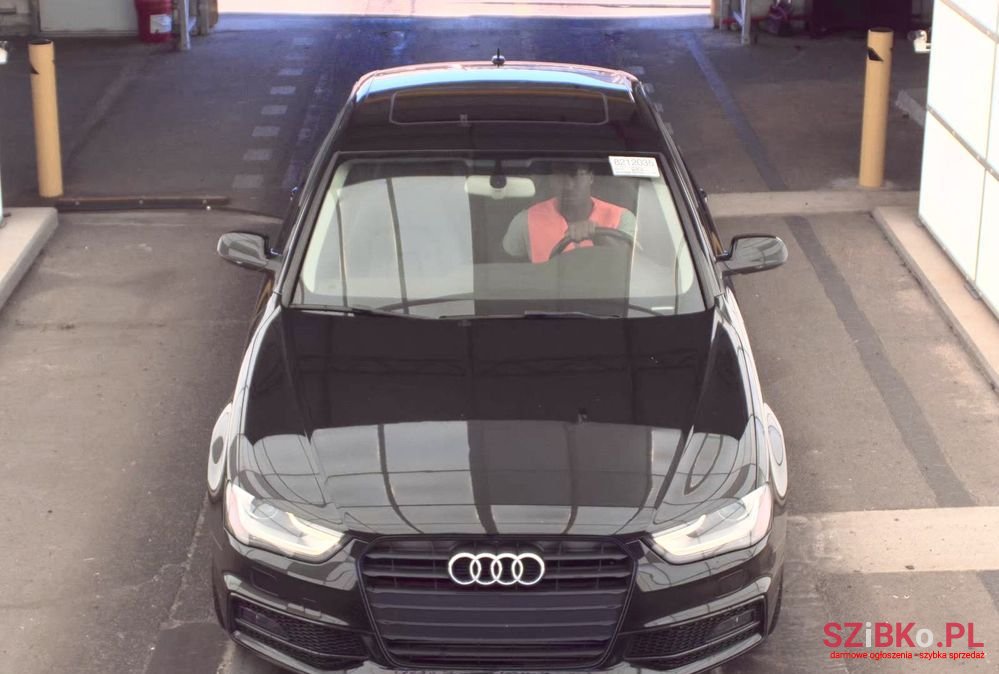 2016' Audi A4 Limousine photo #6