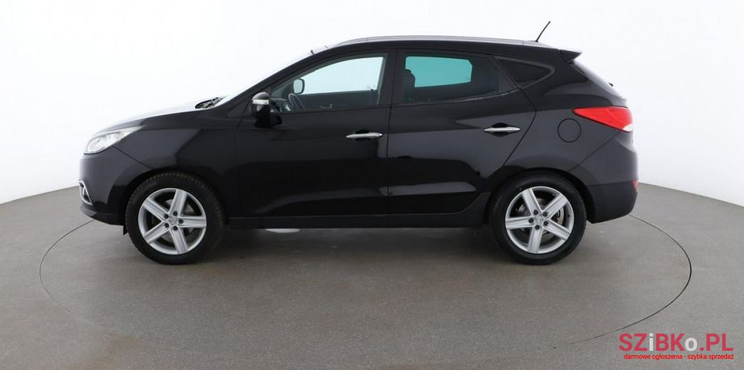 2012' Hyundai ix35 photo #2