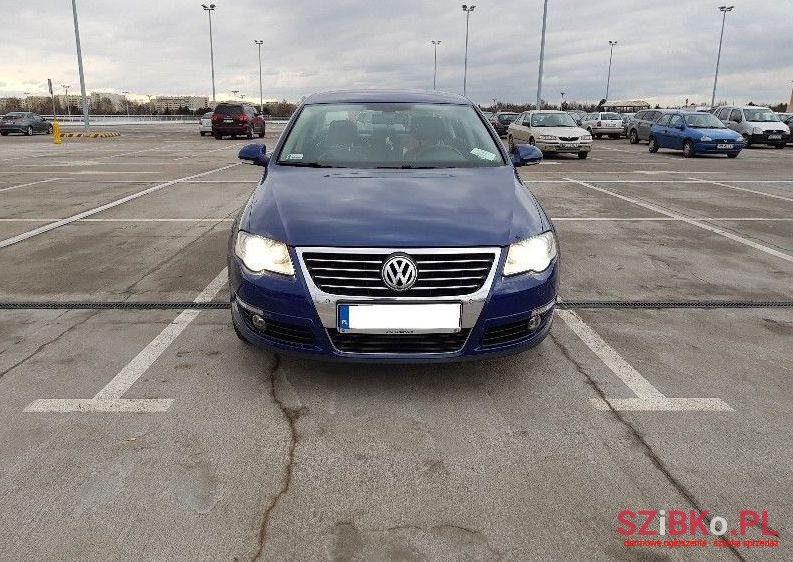 2006' Volkswagen Passat photo #1