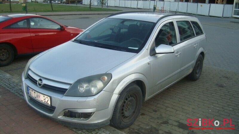 2005' Opel Astra photo #1