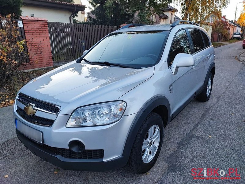 2010' Chevrolet Captiva 2.4 Ls 5Os photo #1