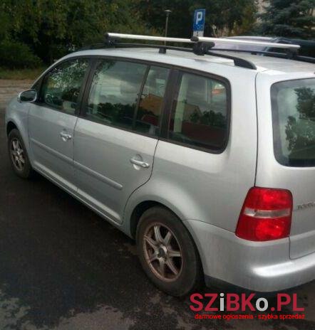 2003' Volkswagen Touran photo #1