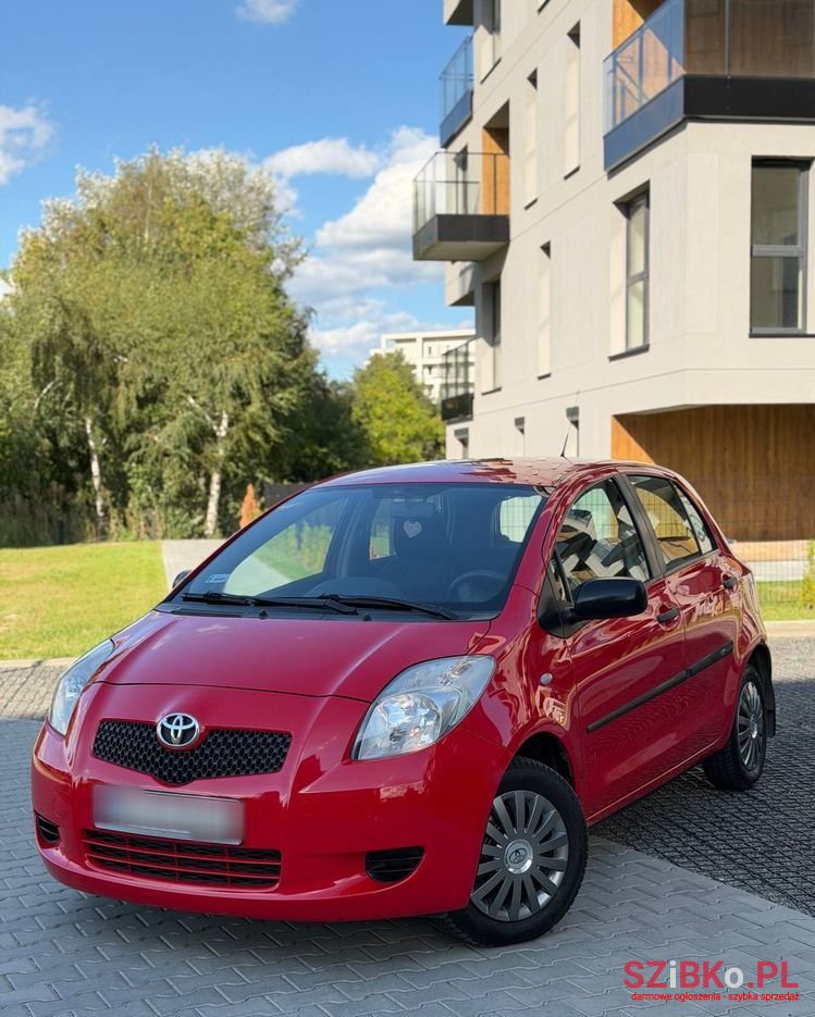 2008' Toyota Yaris 1.3 Sol Premium photo #3