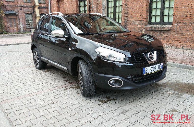 2011' Nissan Qashqai photo #1