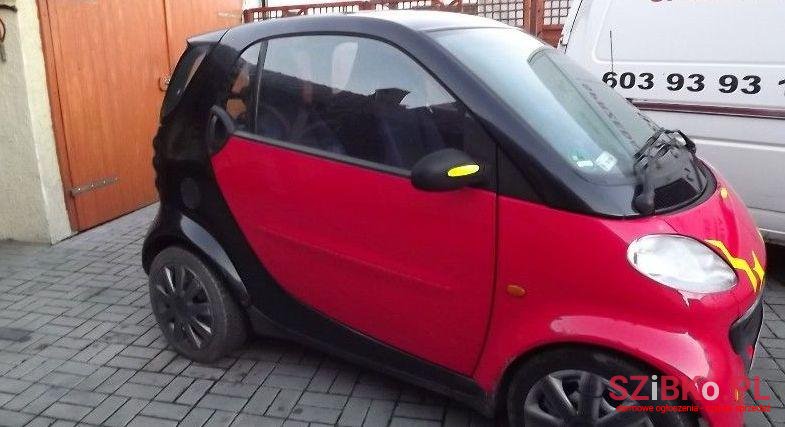 2000' Smart photo #1