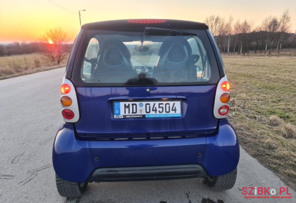 2001' Smart Fortwo photo #4