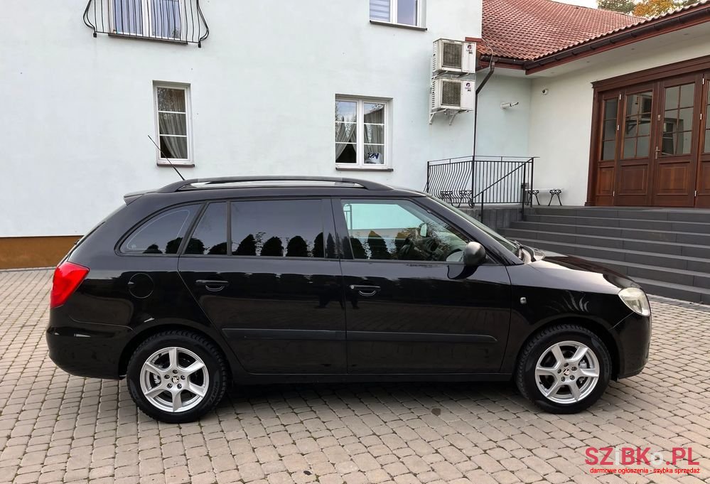 2010' Skoda Fabia 1.4 16V Sport photo #5