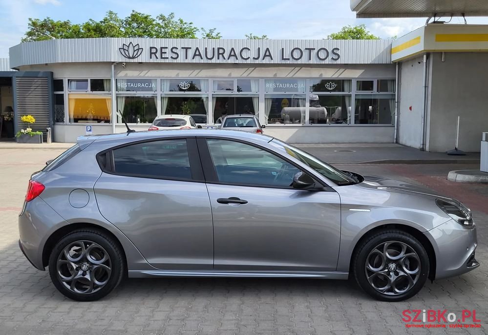 2020' Alfa Romeo Giulietta 1.4 Tb Sport photo #6