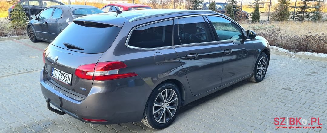 2014' Peugeot 308 photo #5