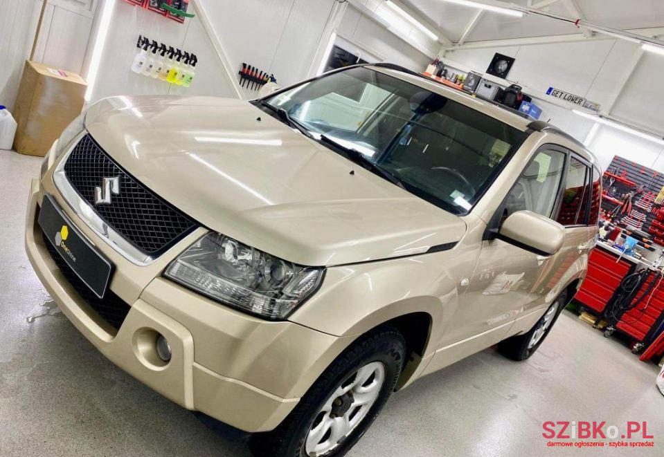 2008' Suzuki Grand Vitara photo #2