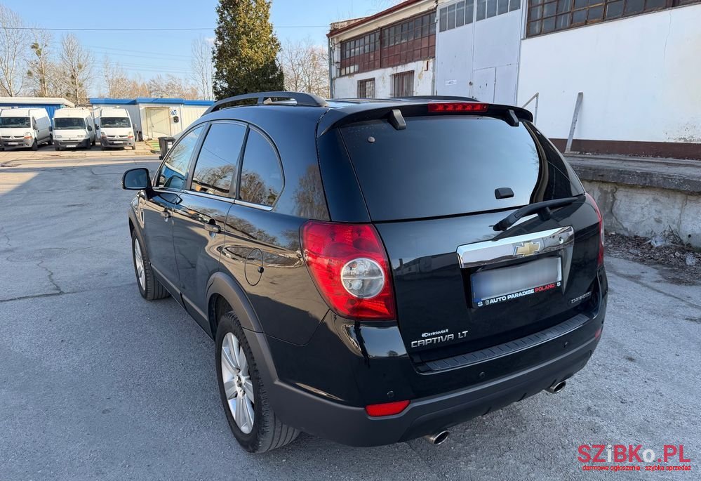 2010' Chevrolet Captiva photo #6