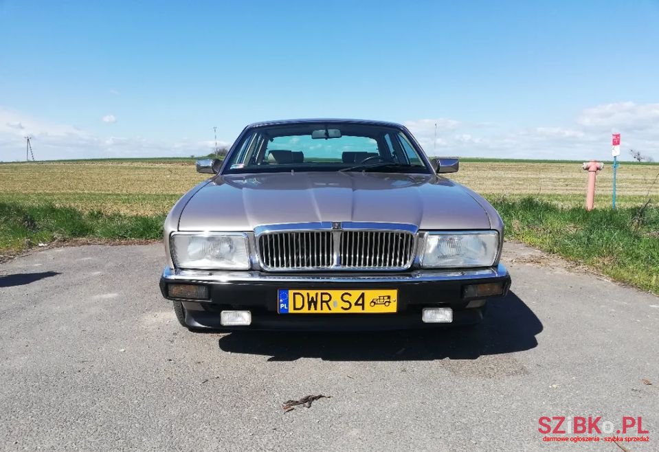 1988' Jaguar XJ photo #2