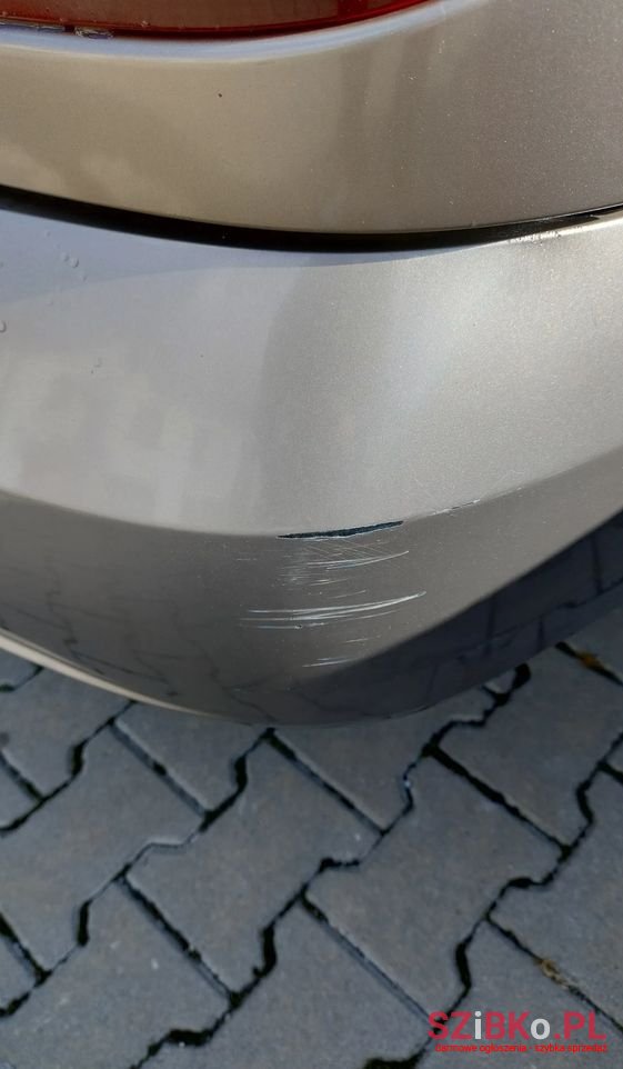 2006' Nissan Almera photo #3