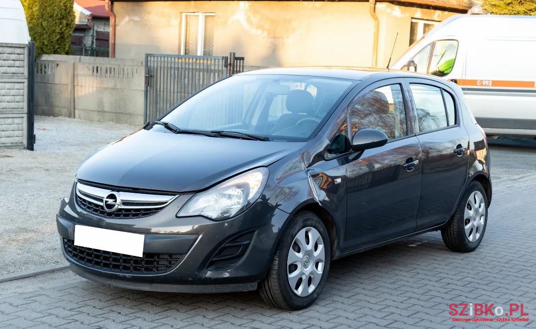 2014' Opel Corsa photo #1