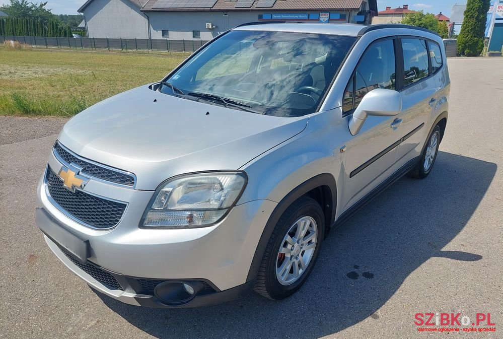2011' Chevrolet Orlando 1.8 Lt photo #2