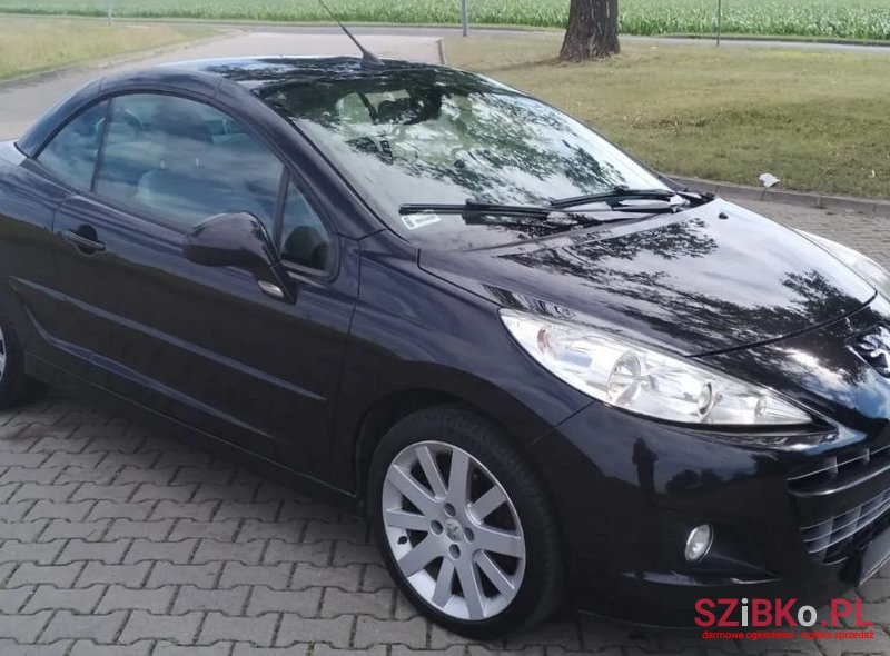 2009' Peugeot 207 1.6 Hdi Premium photo #3