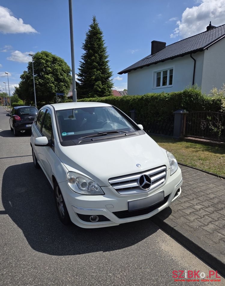 2010' Mercedes-Benz B-Class photo #3