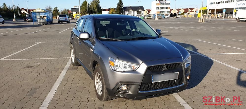 2010' Mitsubishi ASX photo #1