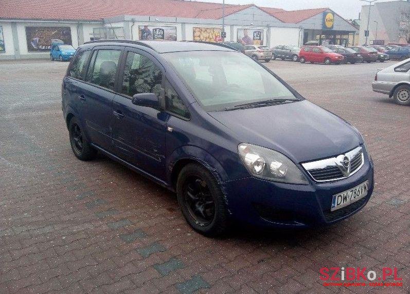 2007' Opel Zafira photo #1