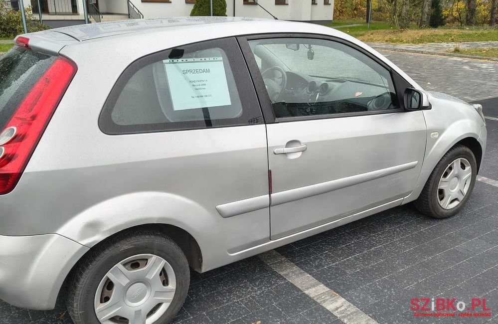 2008' Ford Fiesta photo #3