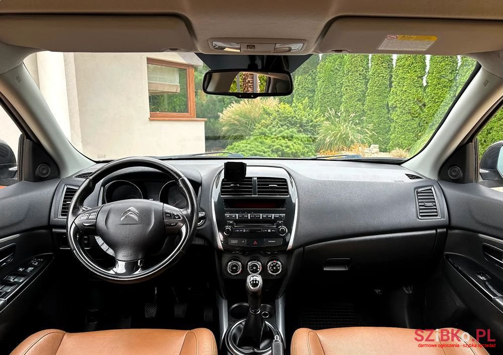 2013' Citroen C4 Aircross photo #4