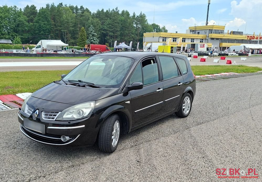 2008' Renault Scenic photo #2