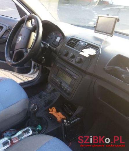 2007' Skoda Roomster photo #2