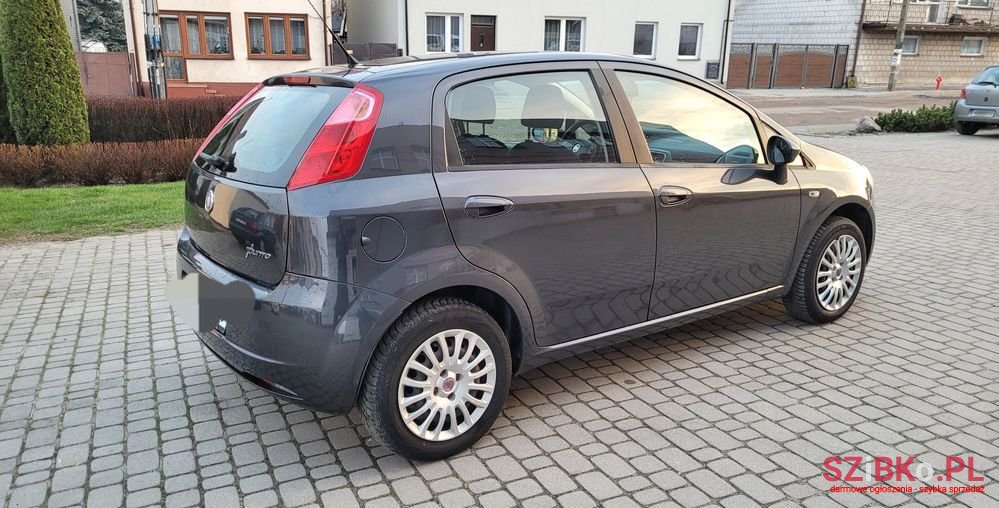 2009' Fiat Grande Punto photo #4