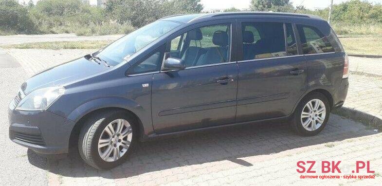 2006' Opel Zafira photo #1