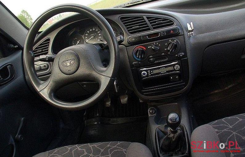 2004' Daewoo Lanos photo #2
