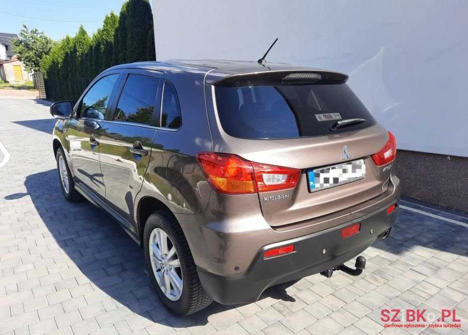 2011' Mitsubishi ASX photo #4