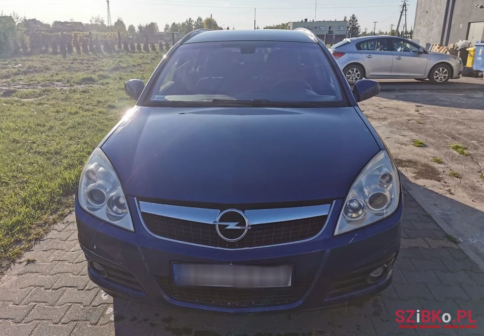 2005' Opel Vectra photo #1