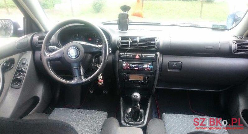 2002' SEAT photo #1