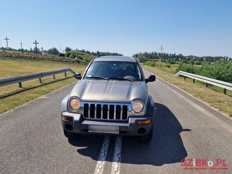 2004' Jeep Liberty 3.7 4X4 photo #5