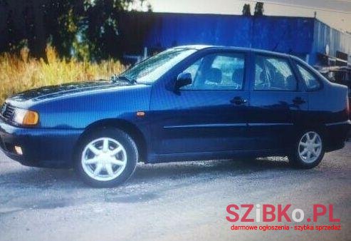 1997' Volkswagen Polo photo #1