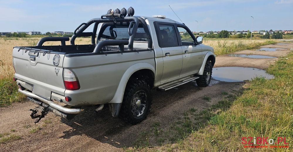 2003' Mitsubishi L200 2.5 Td Intense photo #4