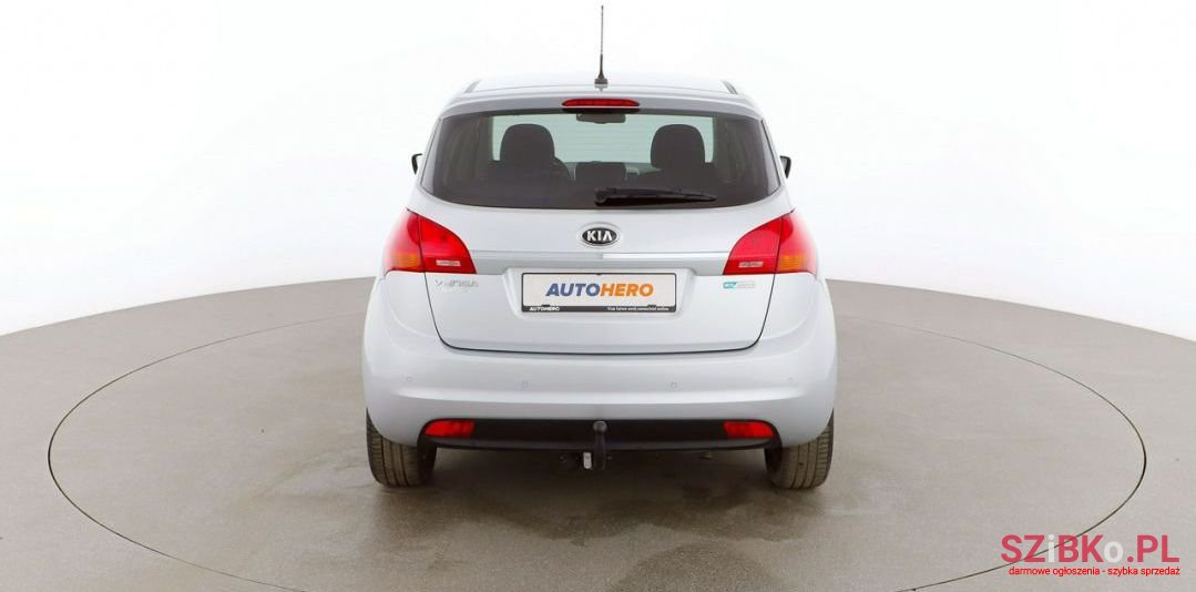 2017' Kia Venga photo #4