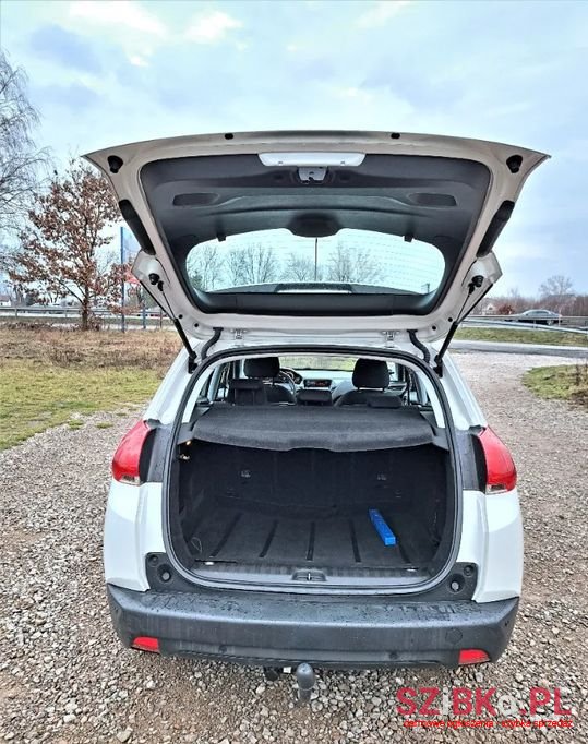 2015' Peugeot 2008 photo #5