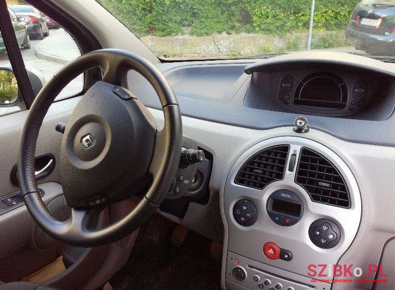 2005' Renault Modus photo #2