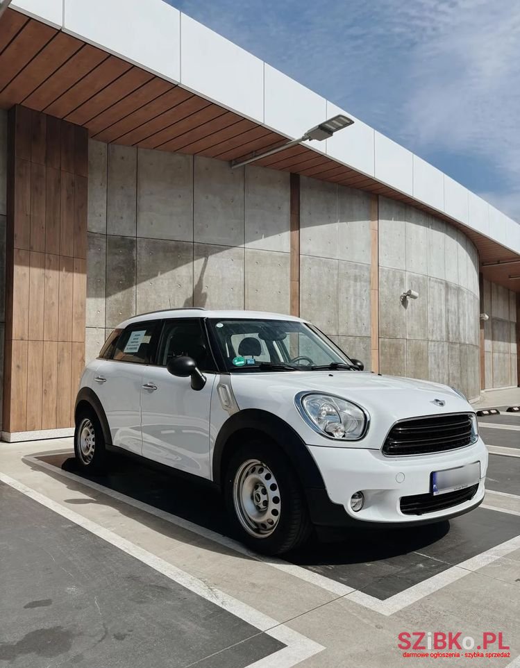 2014' MINI Countryman One photo #2