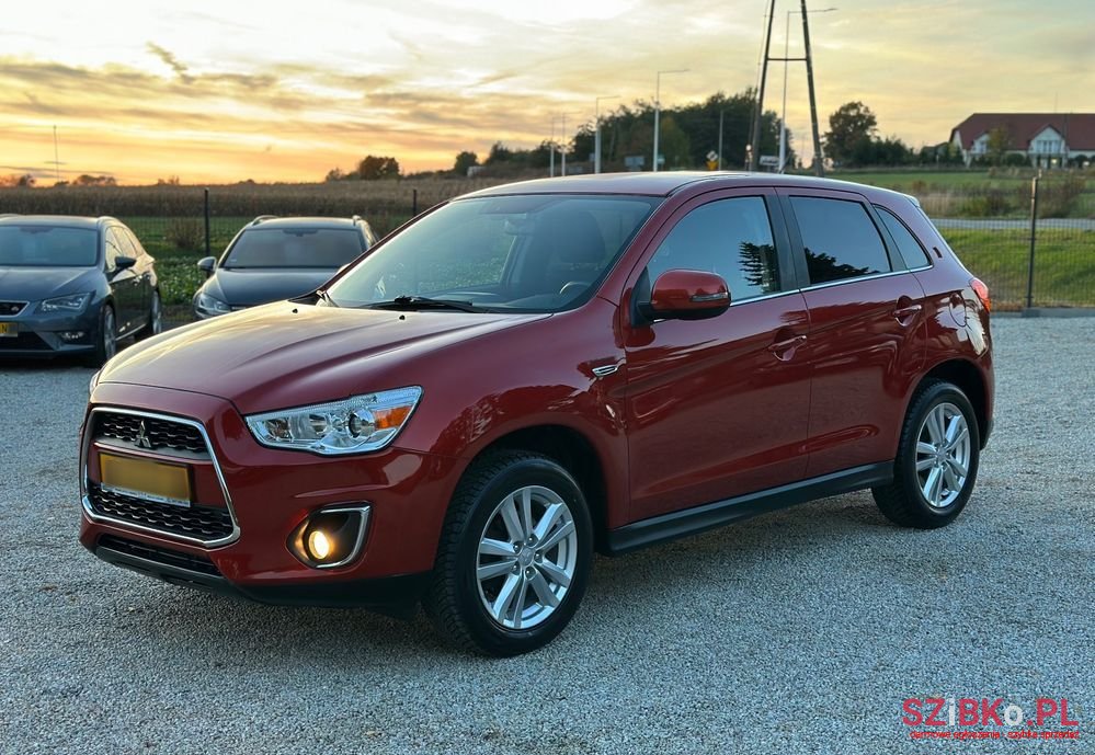 2014' Mitsubishi ASX photo #4
